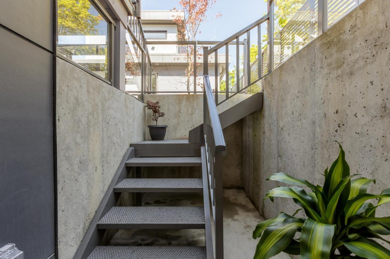 Cozy 3Bdr Suite Near Queen Elizabeth Park Vancouver Exterior foto