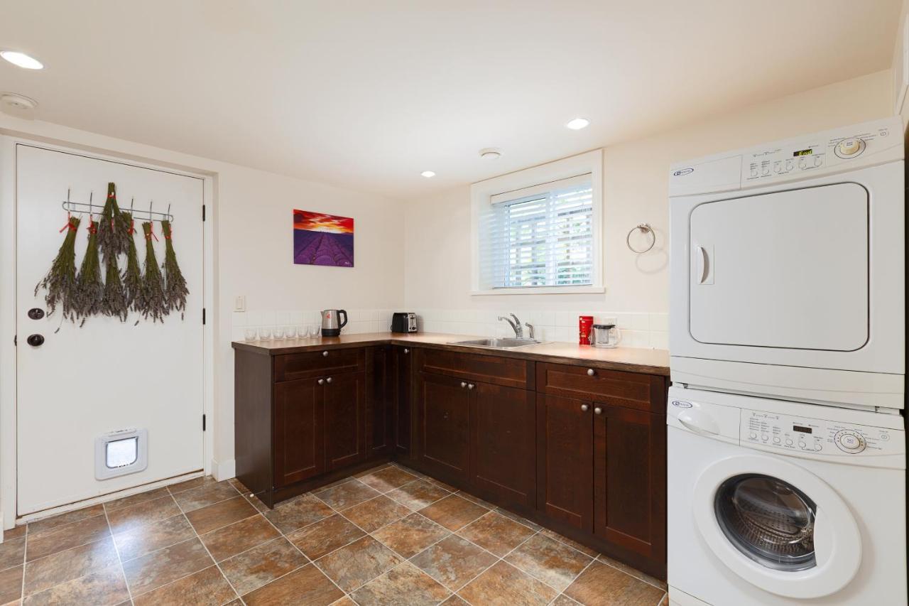 Cozy 3Bdr Suite Near Queen Elizabeth Park Vancouver Exterior foto
